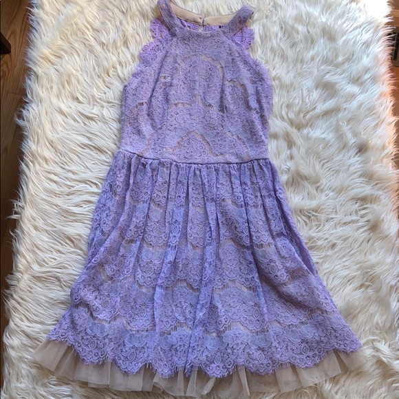 Francesca’s NWT Eloise lace open back dress 💜 - Picture 4 of 8